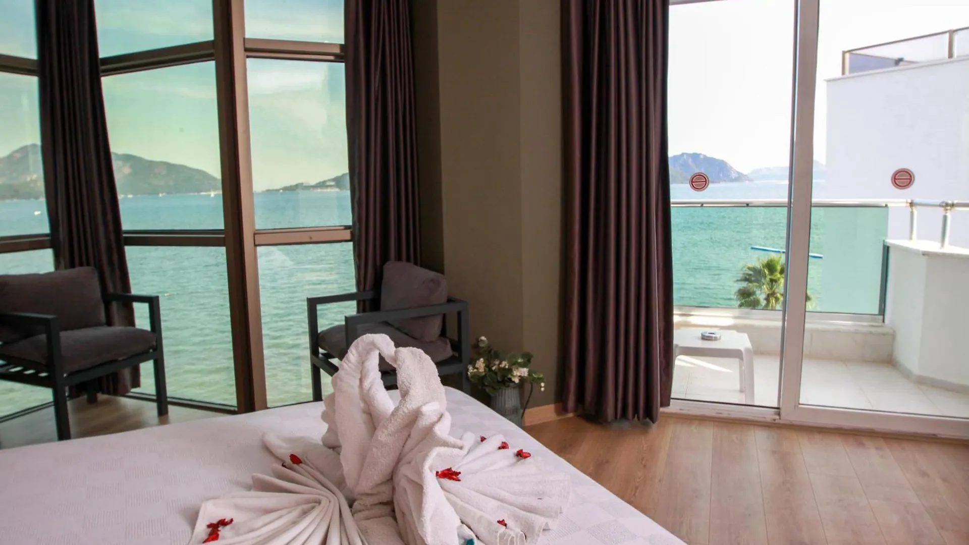 Yuvam Prime Beach Hotel マルマリス